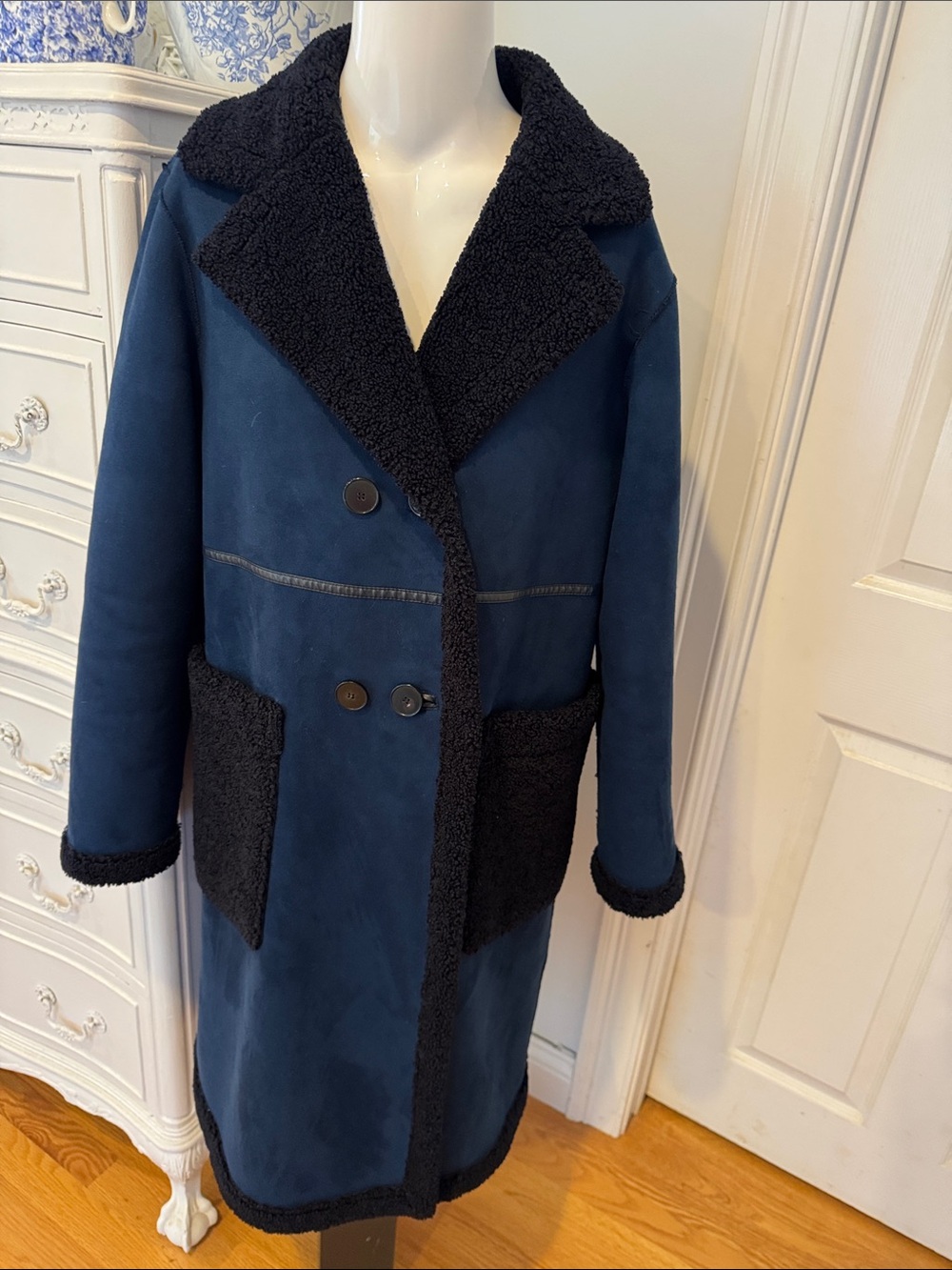 Zara Navy and Black Shearling-Trim Utility Coat
